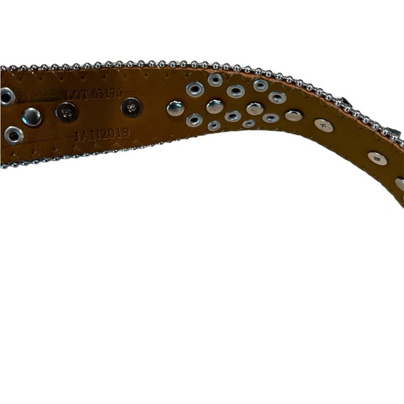 Cowgirl Up Buckle Rhinestone Pink Belt Size XS - Picture 3 of 4